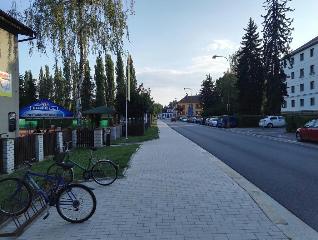 Penzion Tenis Poděbrady Extérieur photo