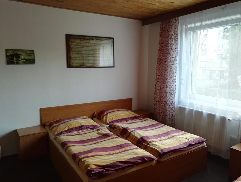 Penzion Tenis Poděbrady Extérieur photo