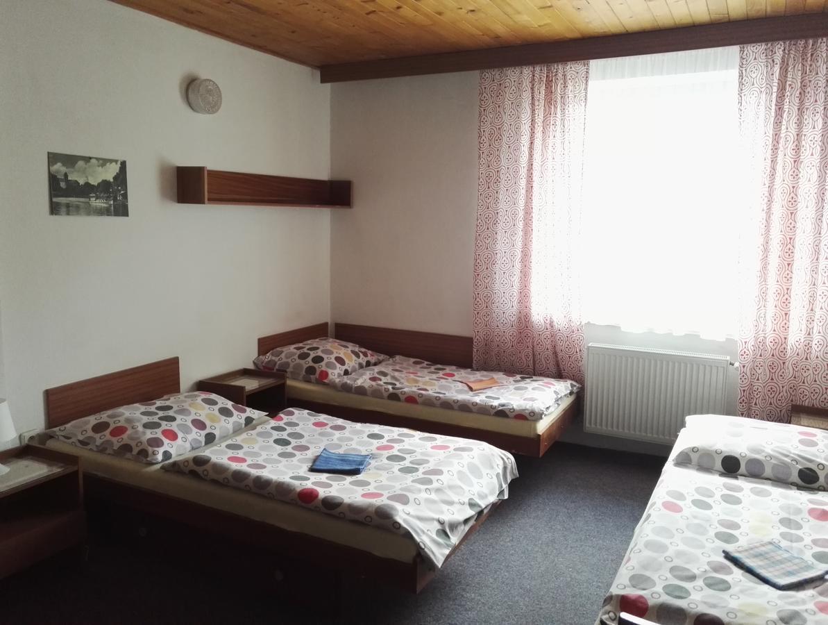Penzion Tenis Poděbrady Extérieur photo